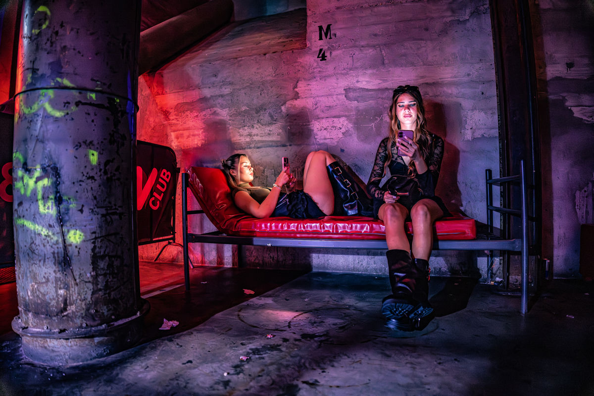 Loading... just a sec